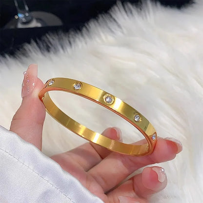 1pc Titanium Steel Gold Bracelet, Fashionable Classic Style, Stainless Steel Bracelet, Inlaid With Zircon, For Women's Daily Wear