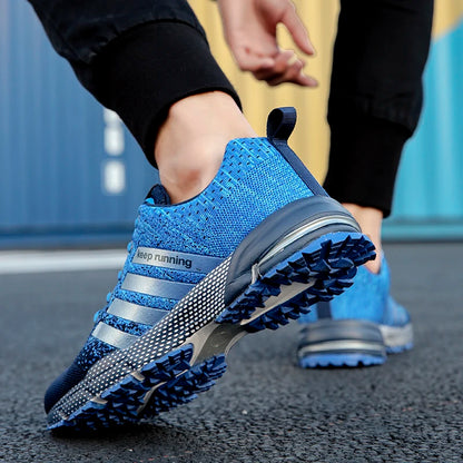 Fashion men's and women's casual sports shoes mesh surface breathable light comfortable couple running fitness shoes large size