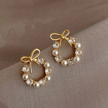 2025 New Simple Temperament Circle Pearl Earrings Fashion Small Versatile Earrings Women's Jewelry