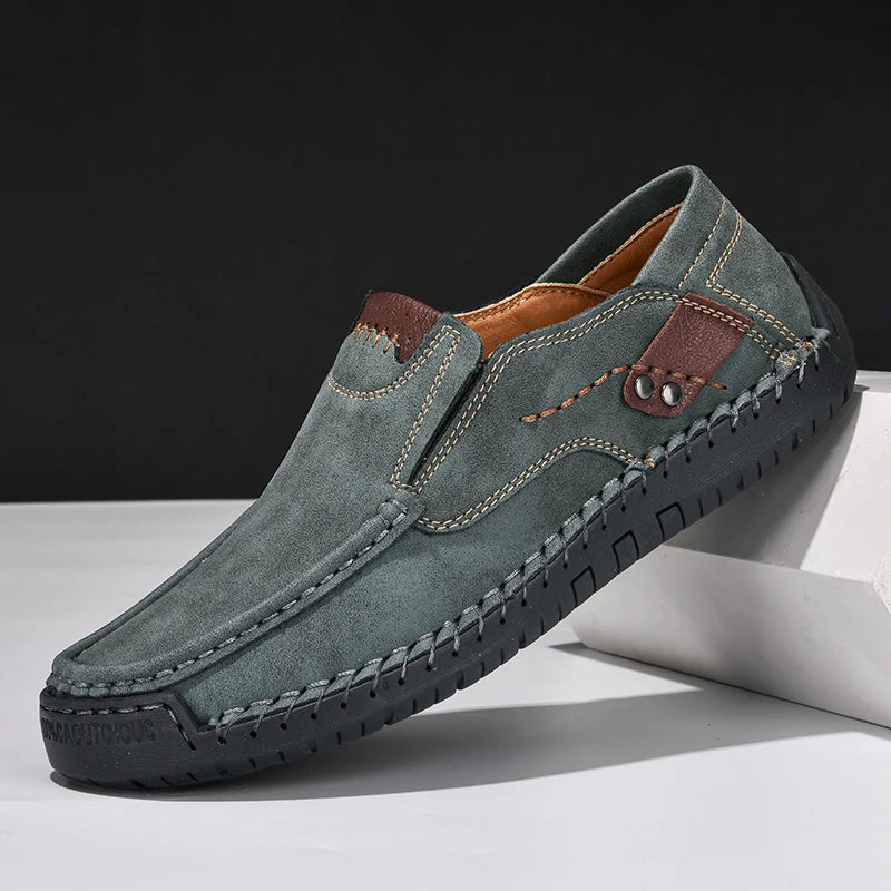 Soft Men Loafers Slip On Leather Casual Shoes For Men Moccasins Plus Size 39-48 Flats Sneakers Men Handmade Design Man Shoes