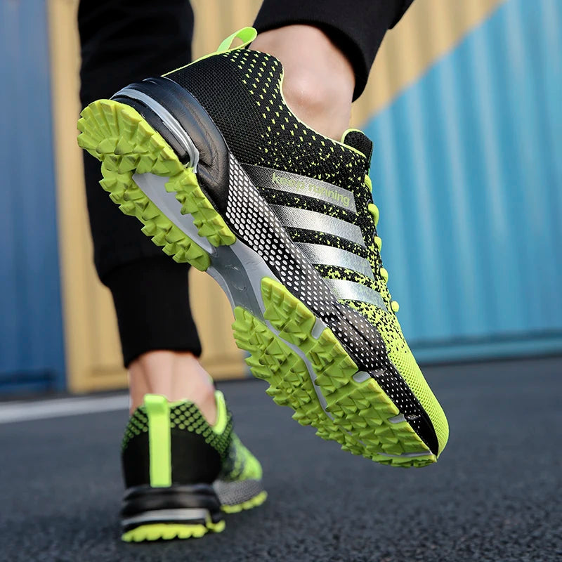 Fashion men's and women's casual sports shoes mesh surface breathable light comfortable couple running fitness shoes large size