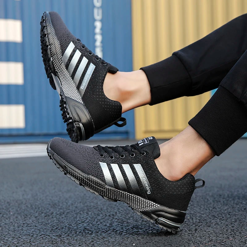 Fashion men's and women's casual sports shoes mesh surface breathable light comfortable couple running fitness shoes large size