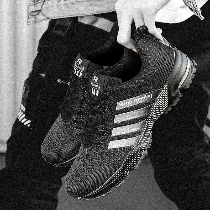 Fashion men's and women's casual sports shoes mesh surface breathable light comfortable couple running fitness shoes large size