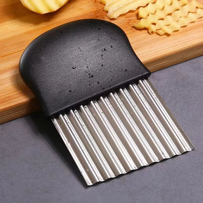 Stainless Steel Wave Knife Potato Cutting French Fry Knife Kitchen Cutter Wolf Fang Tool Potato Knife for Cutting Vegetables